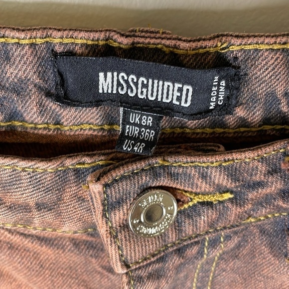 MISSGUIDED Women’s 4R Rust Wash Wrath Split Hem Jeans Straight Street Indie Goth - Picture 6 of 12